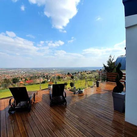 לינה וארוחת בוקר Bagoly Wellness